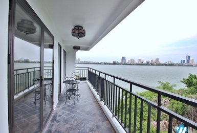 Lake view duplex 4 beds apartment for lease in Quang Khanh st, Tay Ho